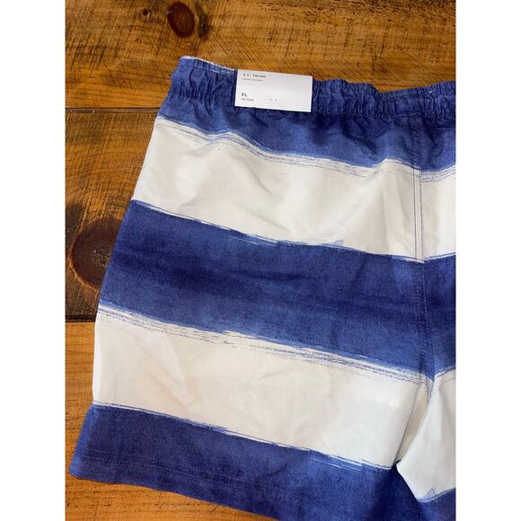 NWT Mens American Eagle Blue White Above the Knee 5.5" Swimming Trunks Size XL - Picture 5 of 8